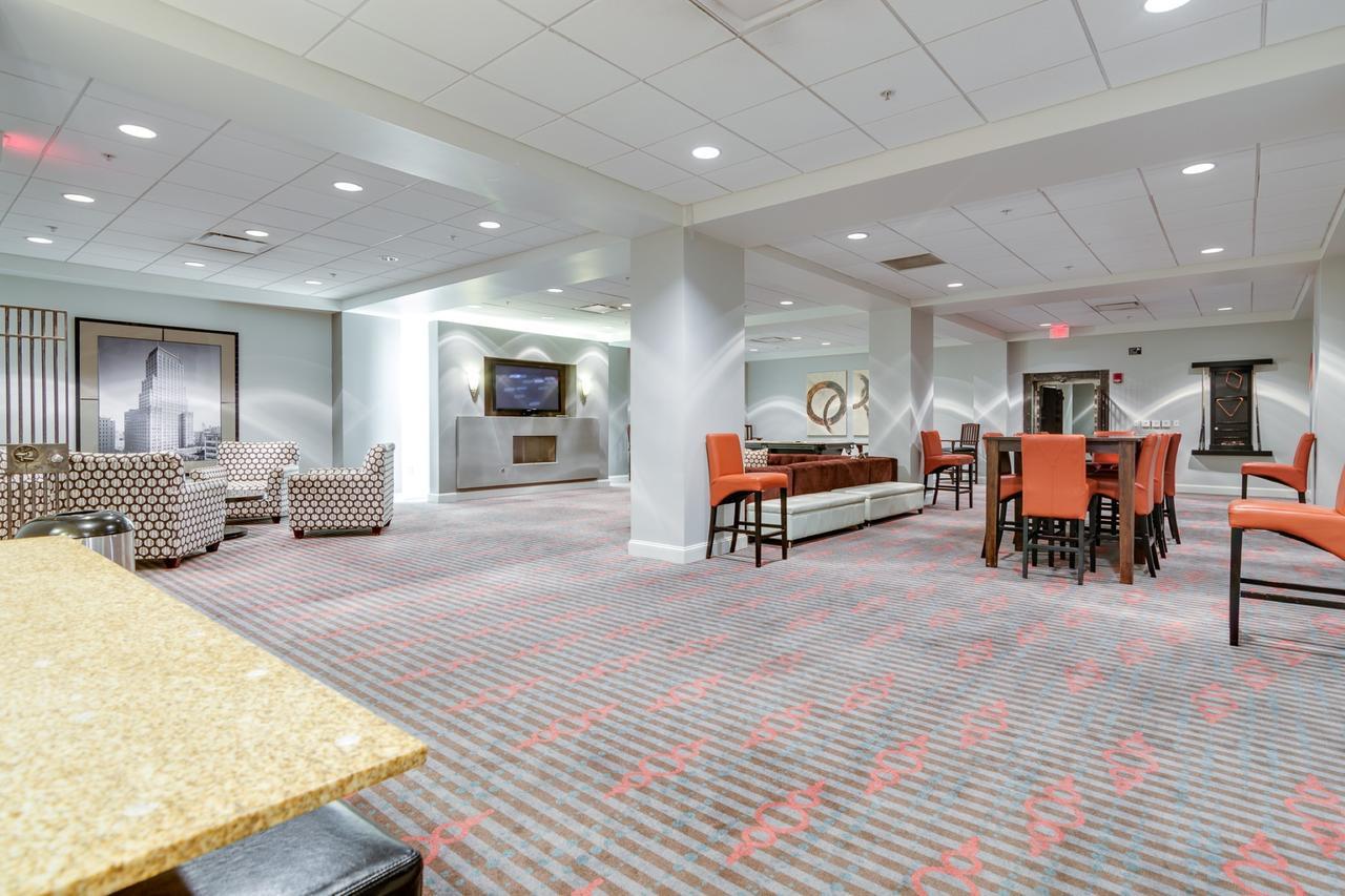 Bluebird Suites Near Autozone Park Memphis Exterior foto
