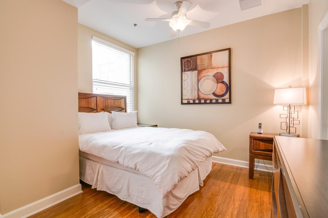 Bluebird Suites Near Autozone Park Memphis Habitación foto